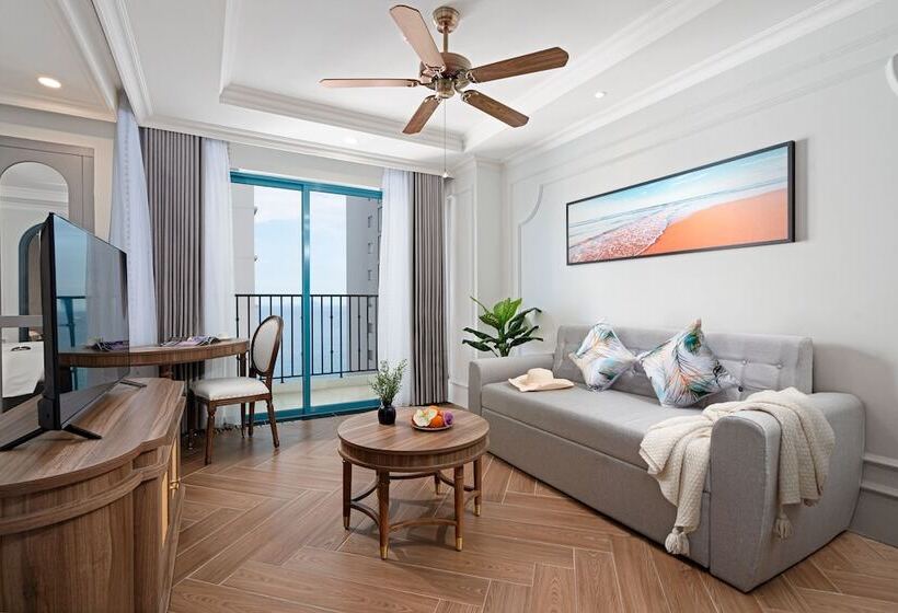 اتاق لوکس با چشم‌انداز دریا, Pavillon Boutique Hotel & Apartment Nha Trang