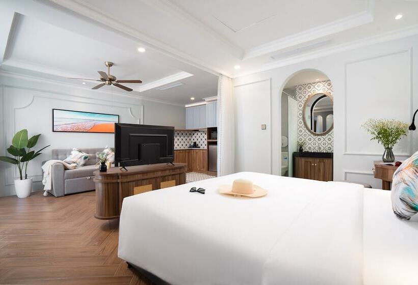 اتاق لوکس با چشم‌انداز دریا, Pavillon Boutique Hotel & Apartment Nha Trang