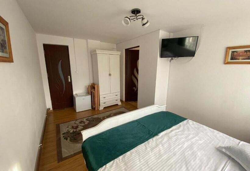 Номер Стандарт с Балконом, Casa Irina