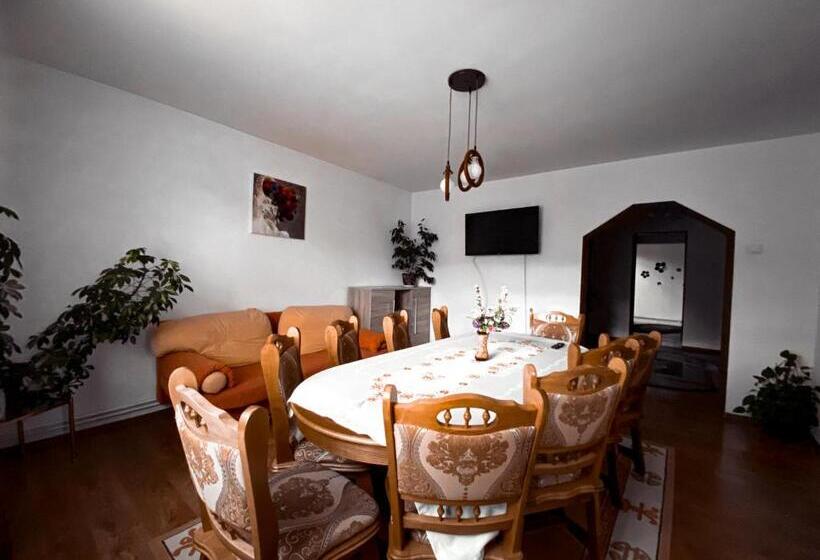 آپارتمان 2 خوابه, Casa Irina