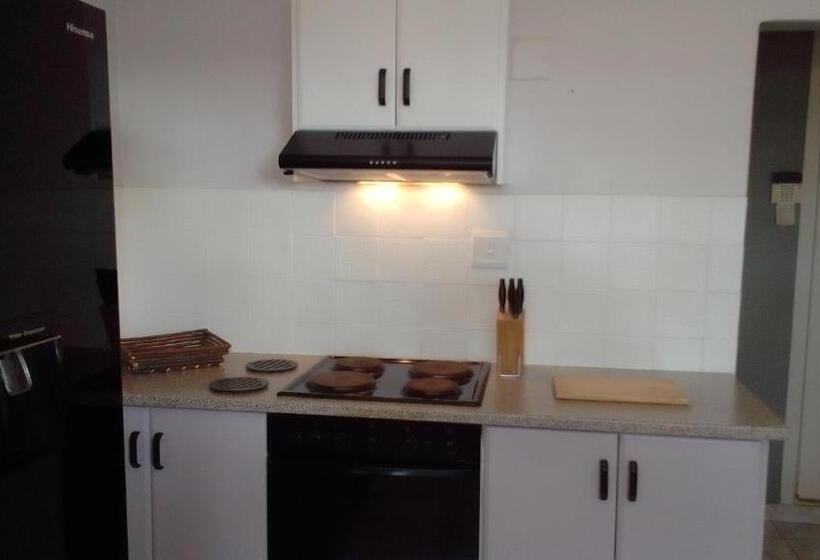 בית, 4 חדרי שינה, Casa On The Bluff