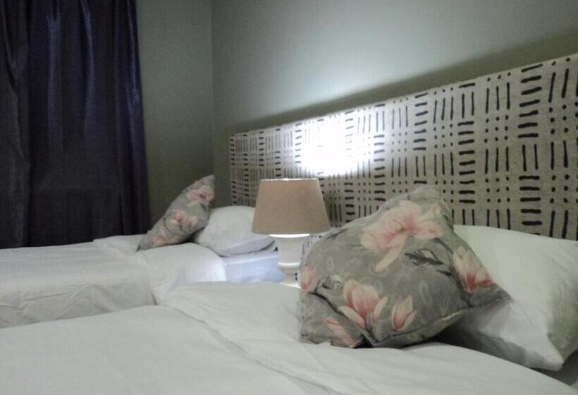 בית, 4 חדרי שינה, Casa On The Bluff