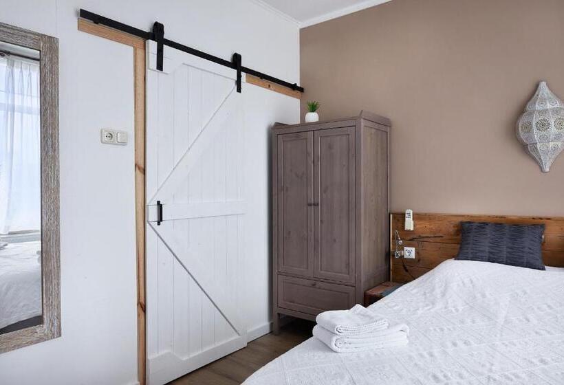 Номер Basic с Балконом, Guest House Aquarius