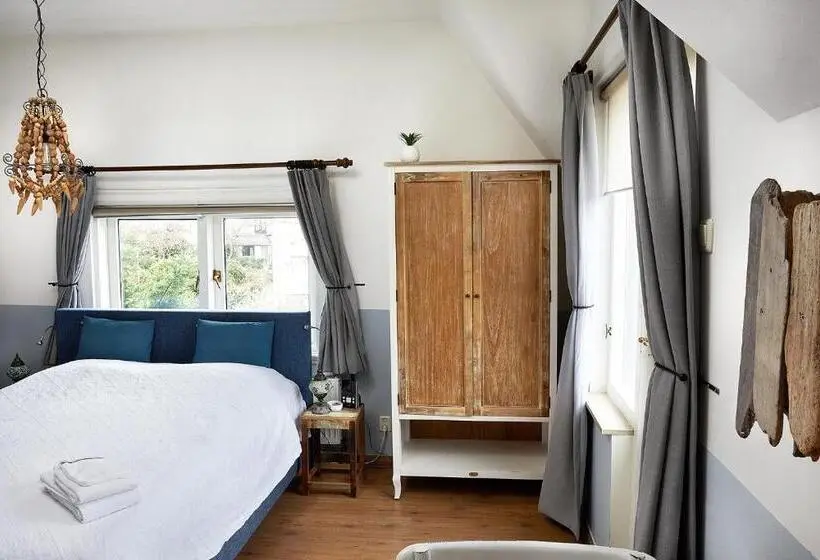 اتاق استاندارد با بالکن, Guest House Aquarius