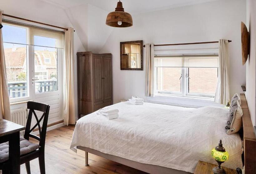 غرفة قياسية مزوَّدة بشُرفة, Guest House Aquarius