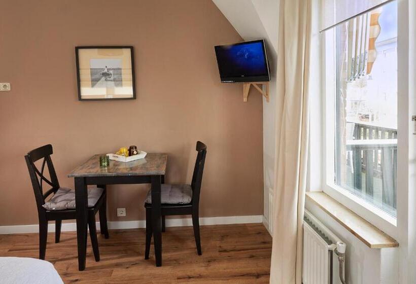 غرفة قياسية مزوَّدة بشُرفة, Guest House Aquarius