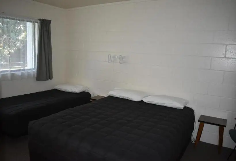 ファミリールーム, Pukenui Lodge Motel