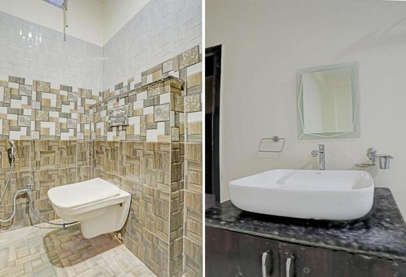 Classic Kolmen Hengen Huone, Oyo Flagship S & B Home Stay