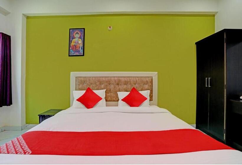 Classic Kolmen Hengen Huone, Oyo Flagship S & B Home Stay