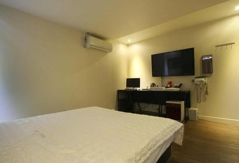 デラックスルーム, Mvg Motel