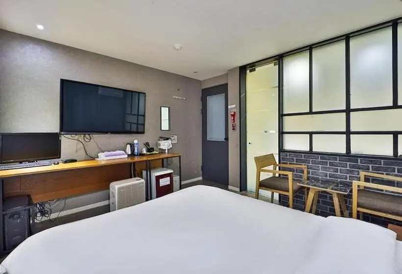 デラックスルーム, Mvg Motel