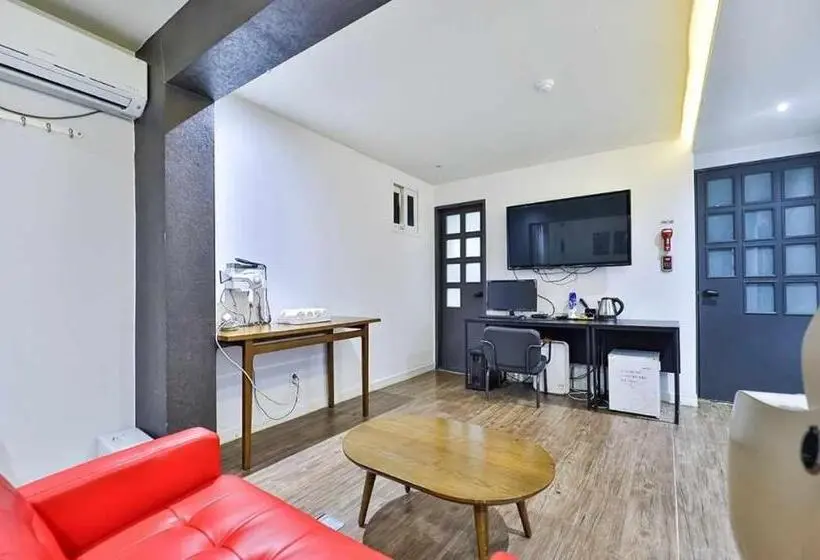 スイート, Mvg Motel