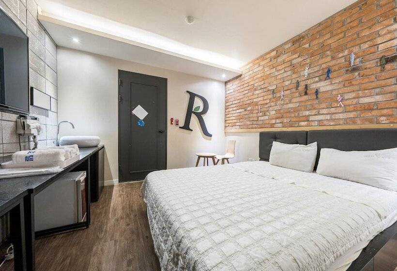 غرفة ديلوكس, Mvg Motel