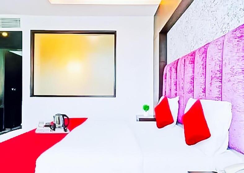 Deluxe-huone, King Plaza Near Delhi Airport