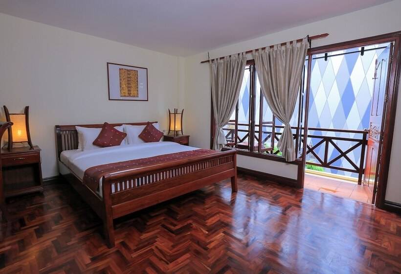 חדר דלוקס, Phongsavath Boutique