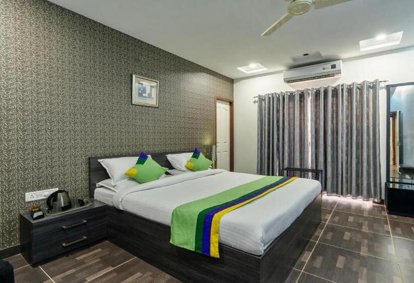 スーペリアールーム, Treebo Midvalley Residence