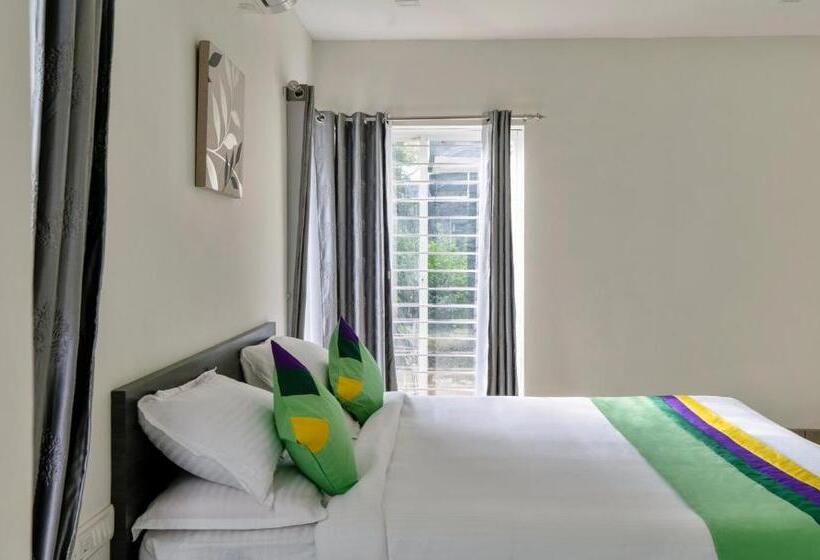 スーペリアールーム, Treebo Midvalley Residence