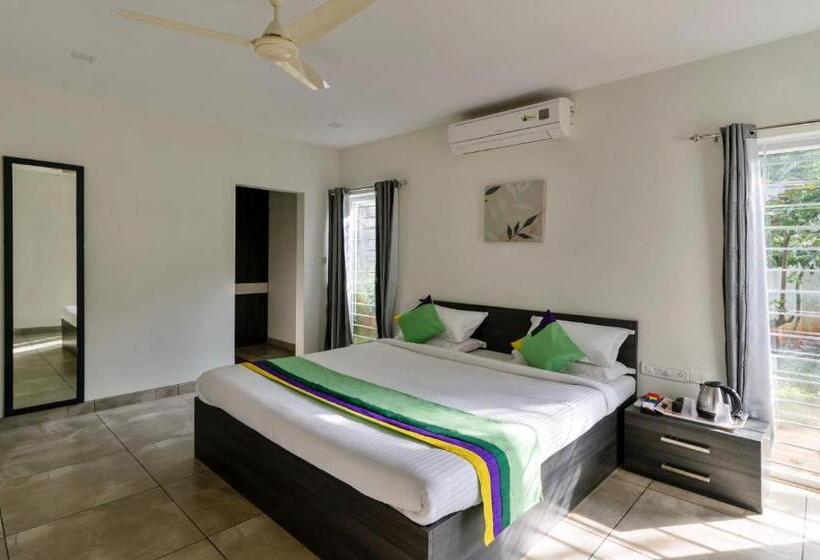 Номер Superior, Treebo Midvalley Residence