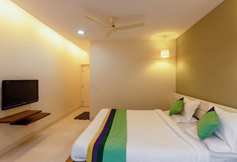 デラックスルーム, Treebo Midvalley Residence