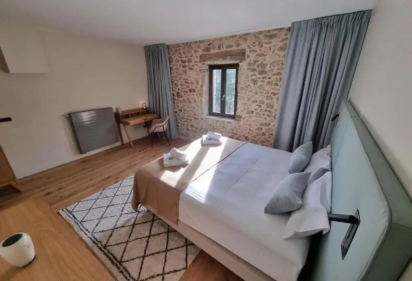 Superior-huone, Château De Villars