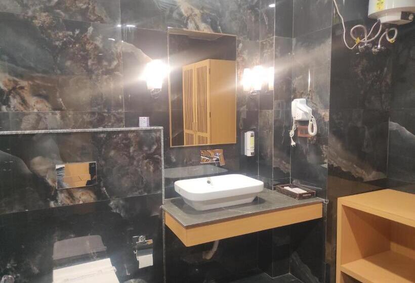 סוויטה, Padmini Resorts