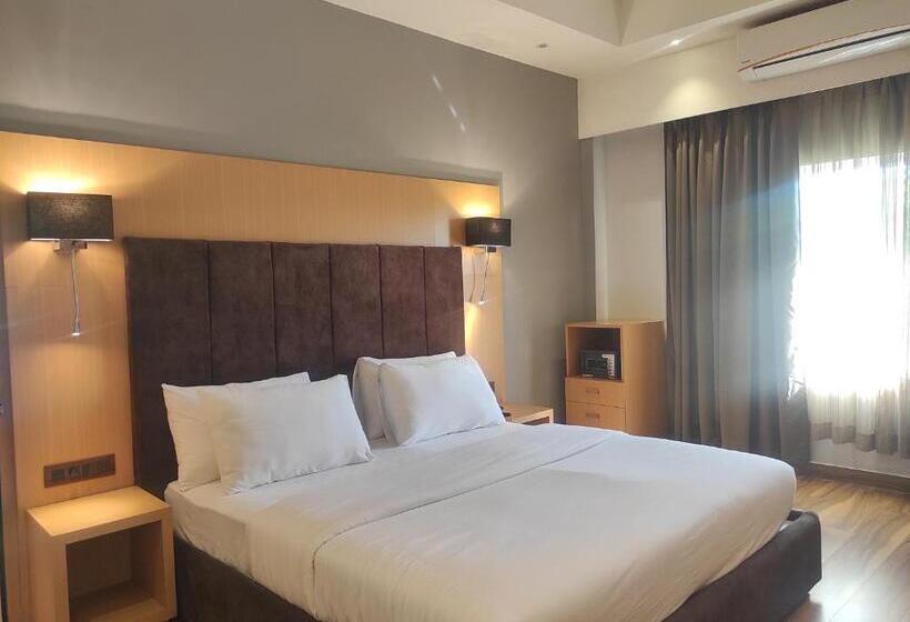 סוויטה, Padmini Resorts