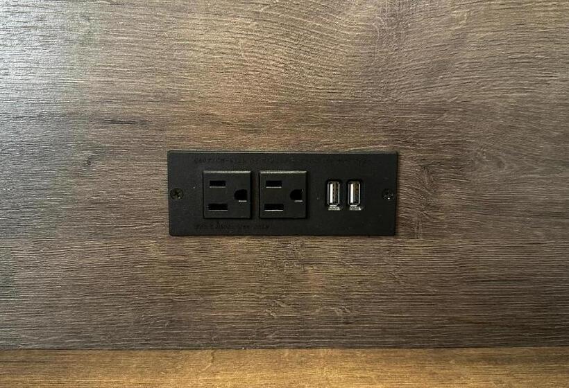 Номер Стандарт Кровать Кинг Адаптированный для Инвалидов, The Copper Hotel, Surestay Collection By Best Western