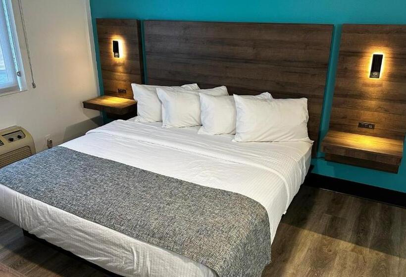 اتاق استاندارد با تخت بزرگ برای معلولان, The Copper Hotel, Surestay Collection By Best Western