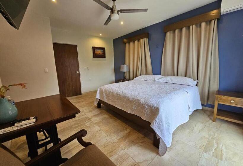 اتاق لوکس با بالکن, Casa Xu´unan