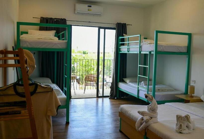 سوییت خانوادگی, Abraham Bohol