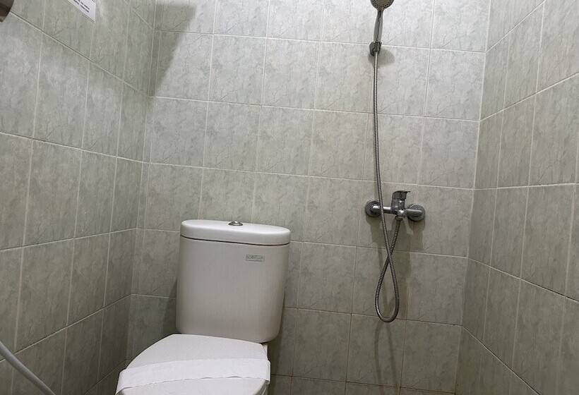 اتاق لوکس, Bintang