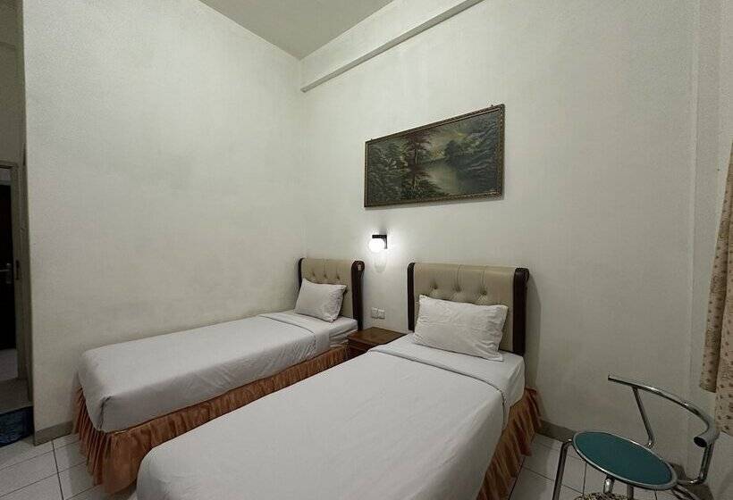 اتاق لوکس, Bintang