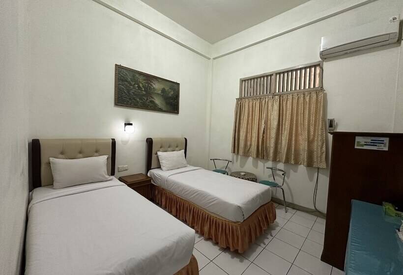 اتاق لوکس, Bintang