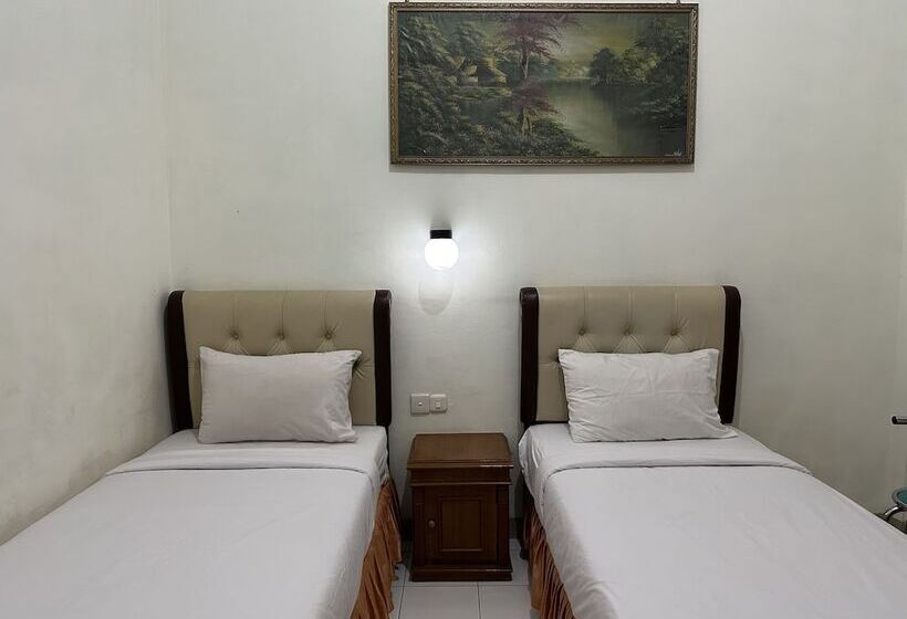 اتاق لوکس, Bintang