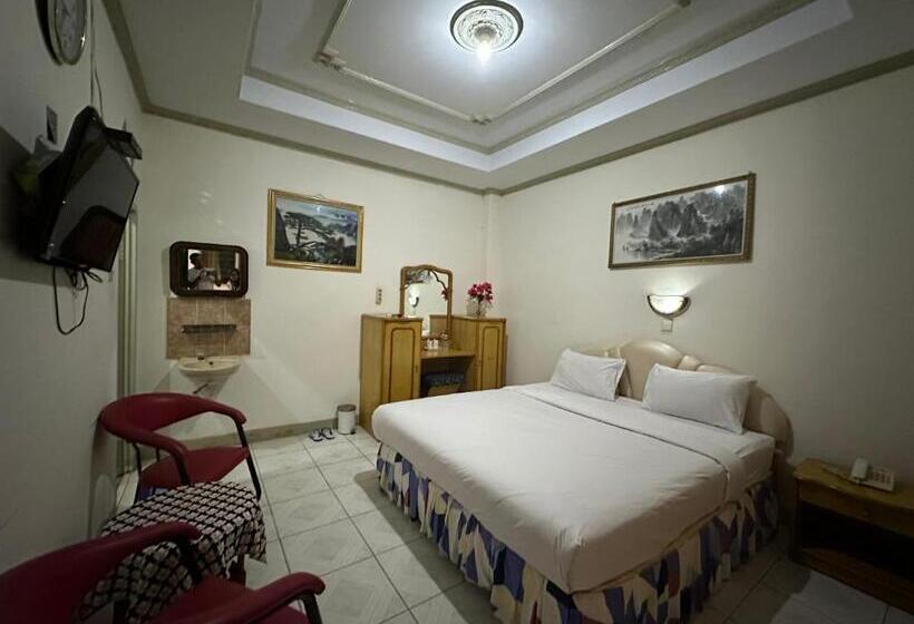 اتاق لوکس, Bintang