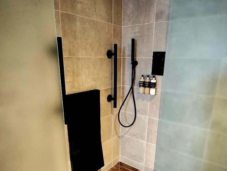 Номер Deluxe, Pinnacle Suites