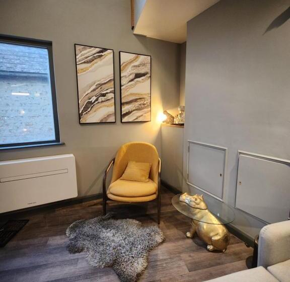 エクゼクティブスイート, Pinnacle Suites