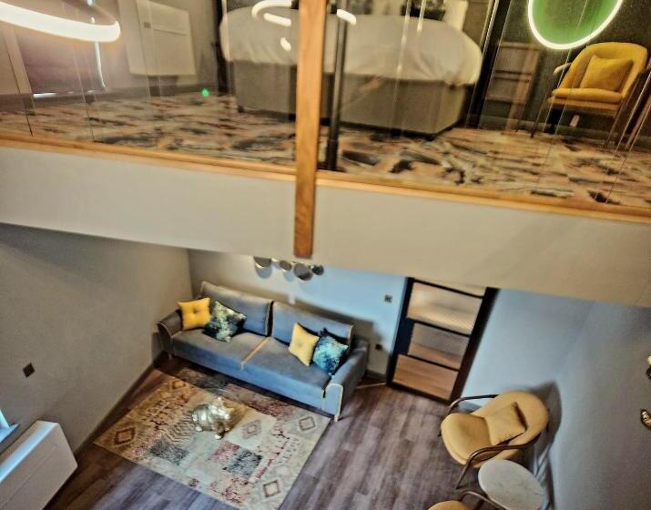 オーシャンビュースーペリアースイート, Pinnacle Suites