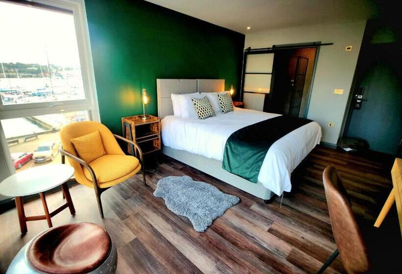 オーシャンビュースイート, Pinnacle Suites