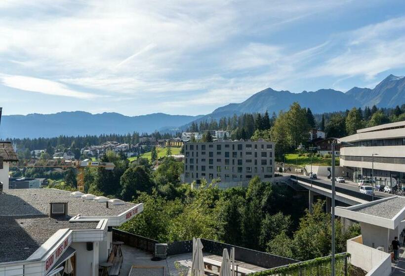 غرفة قياسية مزوَّدة بشُرفة, Hillsite Smart Hotel Flims