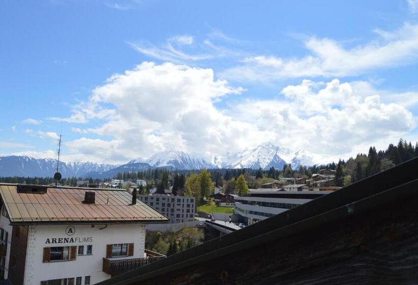 Quarto Quádruplo Standard, Hillsite Smart Hotel Flims