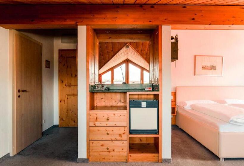 Quarto Quádruplo Standard, Hillsite Smart Hotel Flims