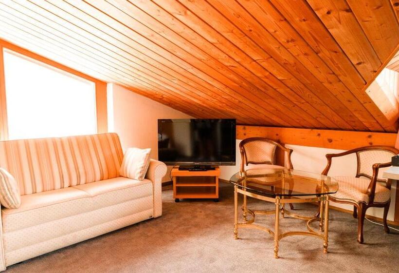 غرفة قياسية رباعية, Hillsite Smart Hotel Flims