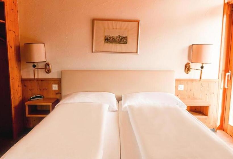 Quarto Quádruplo Standard, Hillsite Smart Hotel Flims