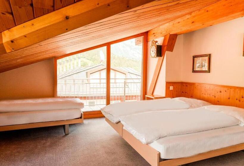 غرفة عائلية مطلّة علي الجبل, Hillsite Smart Hotel Flims