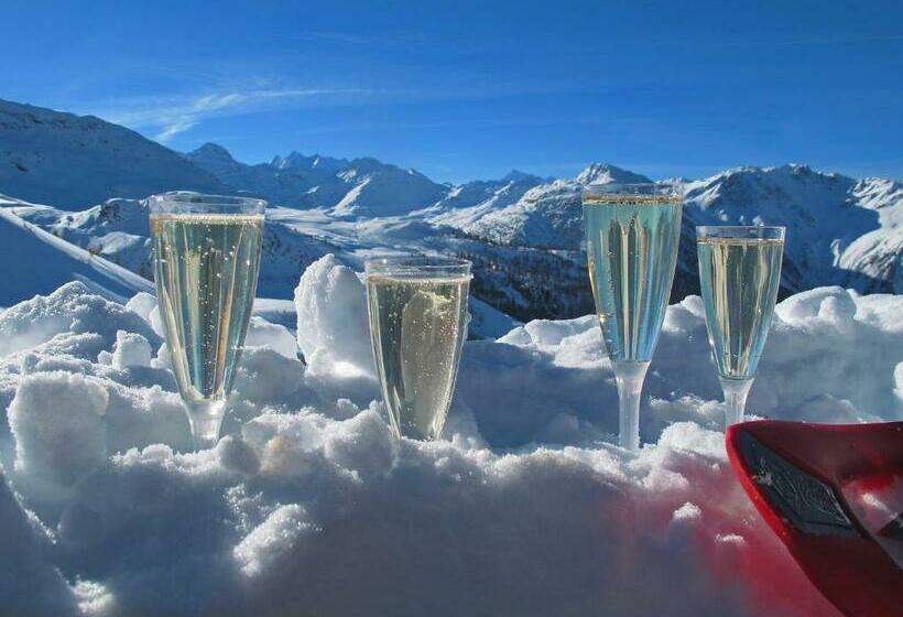 חדר סטנדרט לארבעה, Berggasthaus Wasenalp