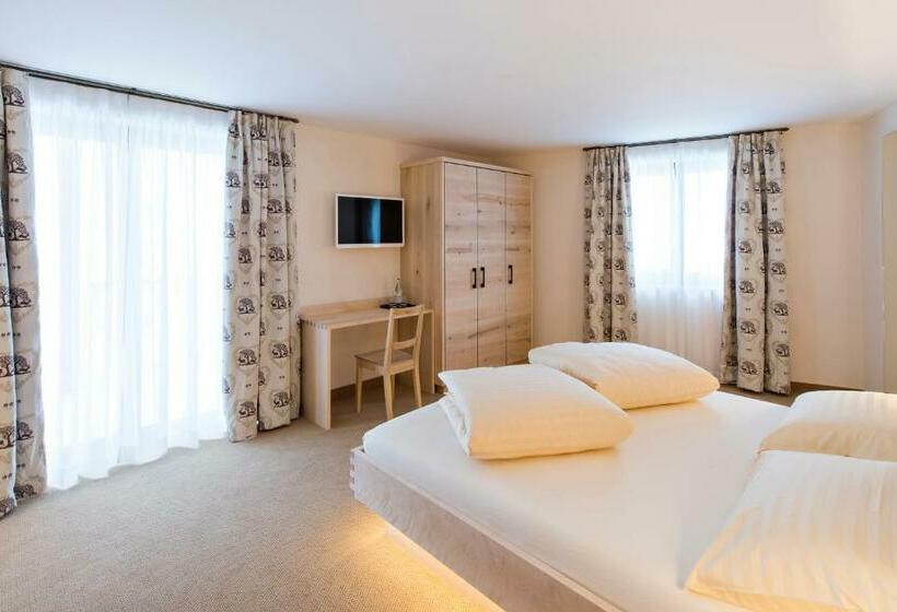 带阳台的高级房间, Cervo