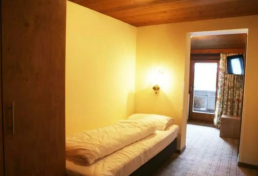 Economy Yhden Hengen Huone, Gasthof Pension Madseiterhof