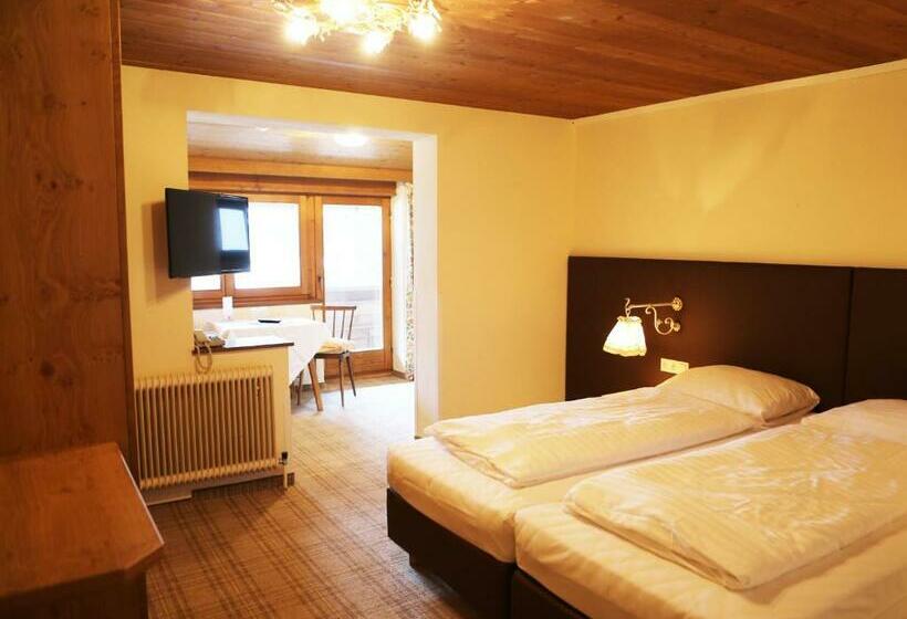 Номер Стандарт с Балконом, Gasthof Pension Madseiterhof