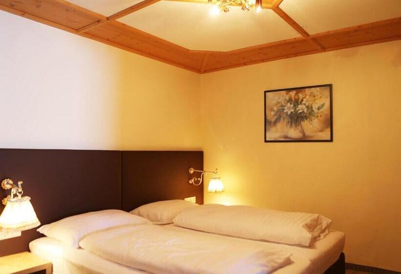 Семейный Номер, Gasthof Pension Madseiterhof